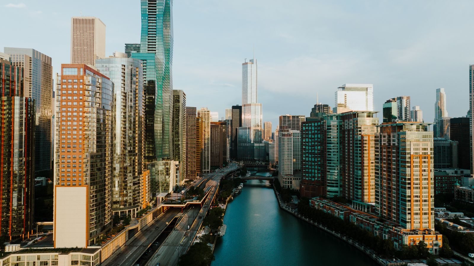 Chicago skyscrapers reflected in the river