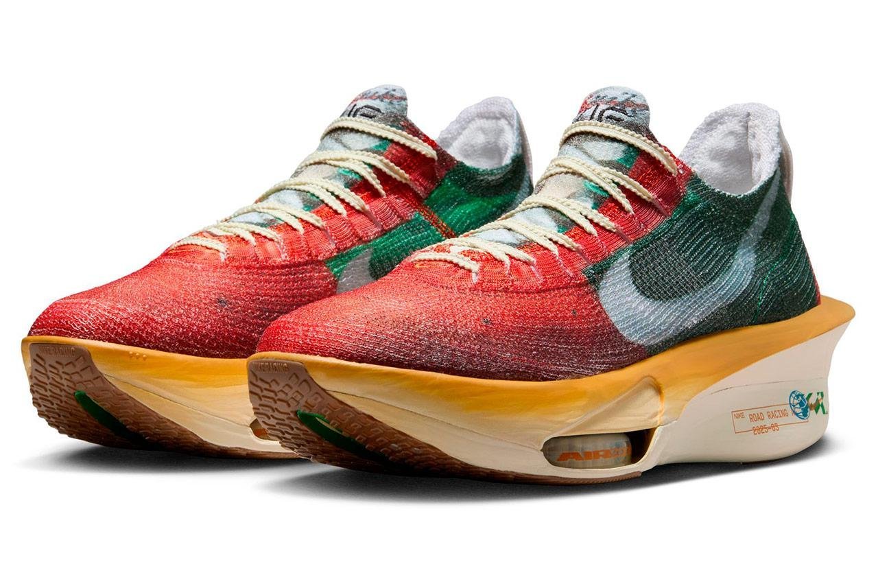 Nike Alphafly 3 in three-quarter view