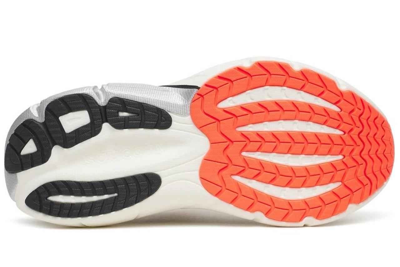 Suela de la Saucony Paramount Max con goma en las zonas de desgaste